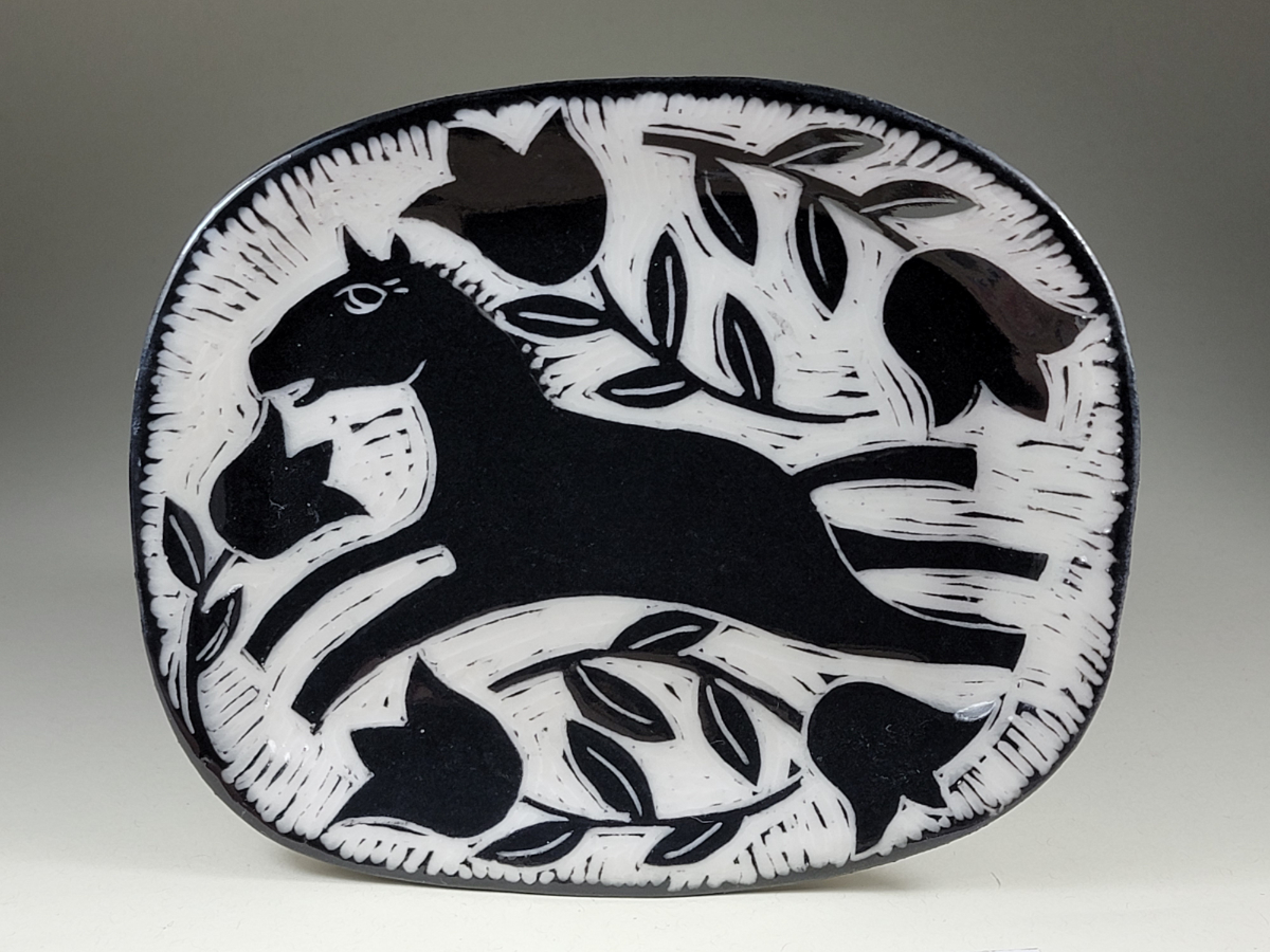 porcelain plate with tulips and horse black sgraffito design